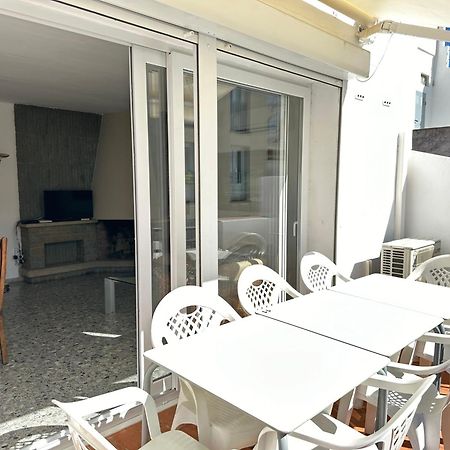 Agi Joan Badosa Apartment Roses Bagian luar foto