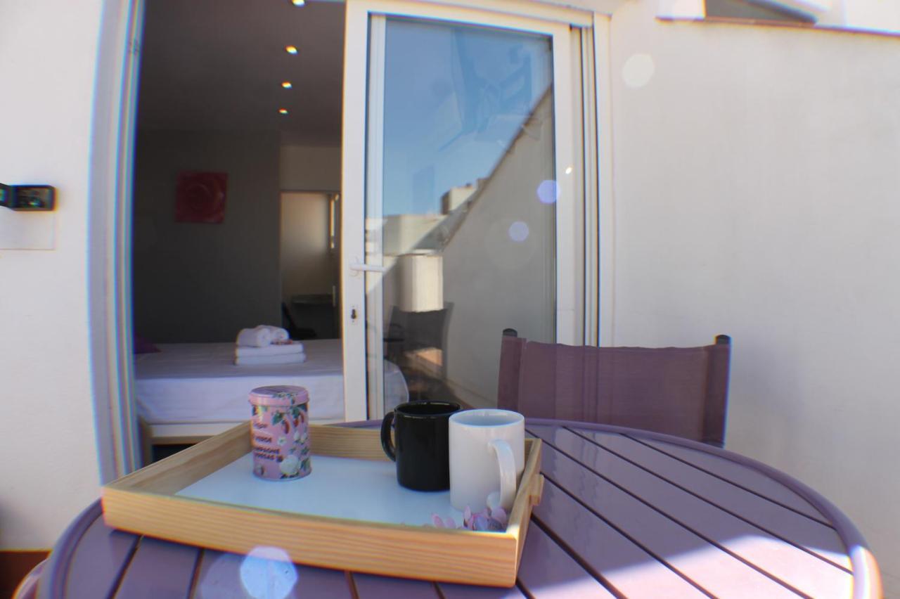 Agi Joan Badosa Apartment Roses Bagian luar foto