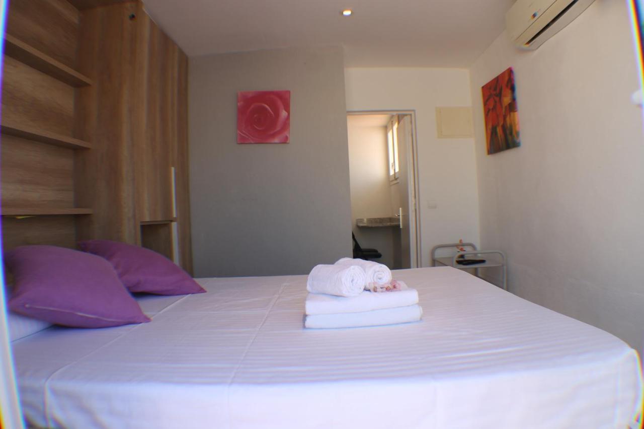 Agi Joan Badosa Apartment Roses Bagian luar foto