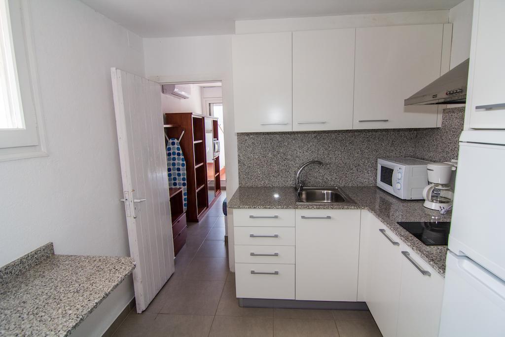 Agi Joan Badosa Apartment Roses Ruang foto